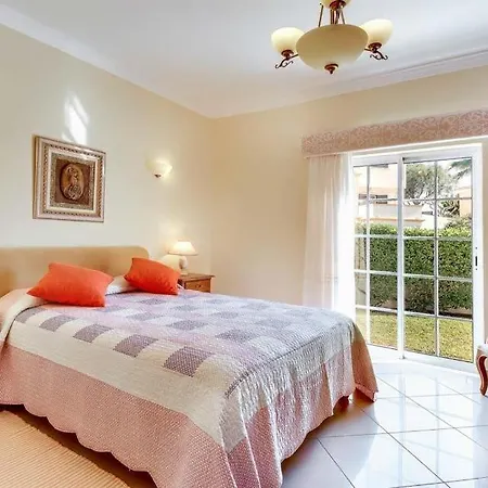 Sao Rafael Sleeps 8 Pool Air Con Wifi Albufeira